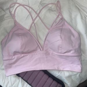 Lululemon sports bra